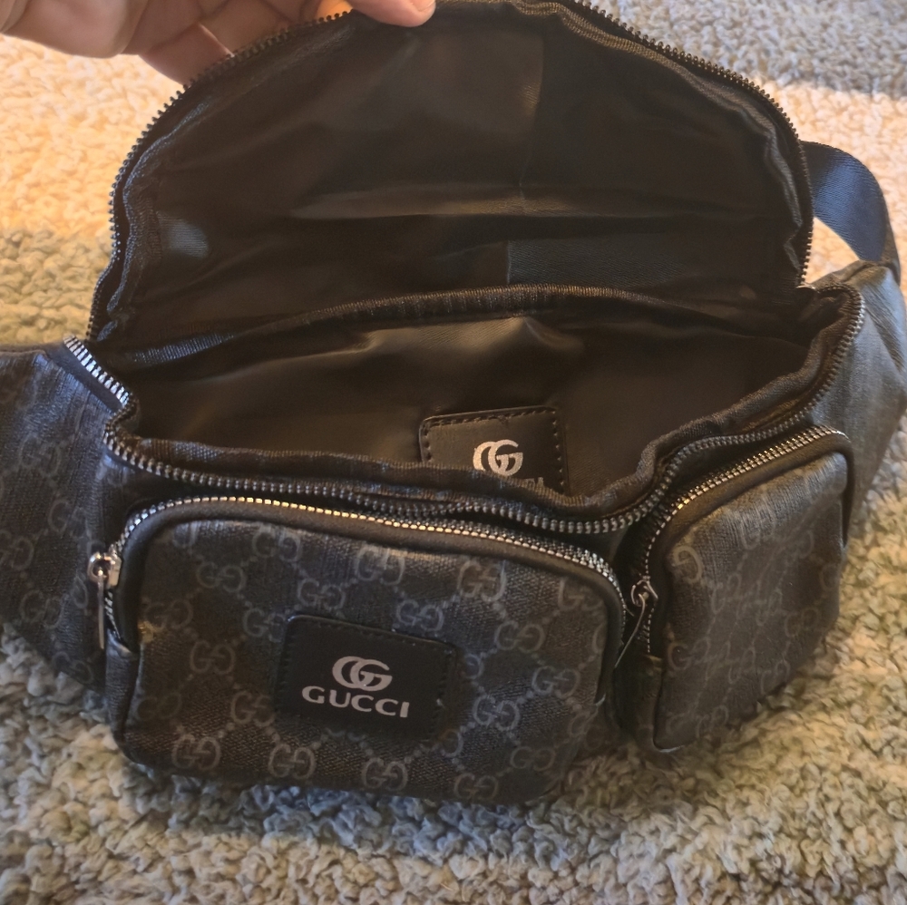 COPY Gucci Black and Gray Men's/Womans Fanny Pack